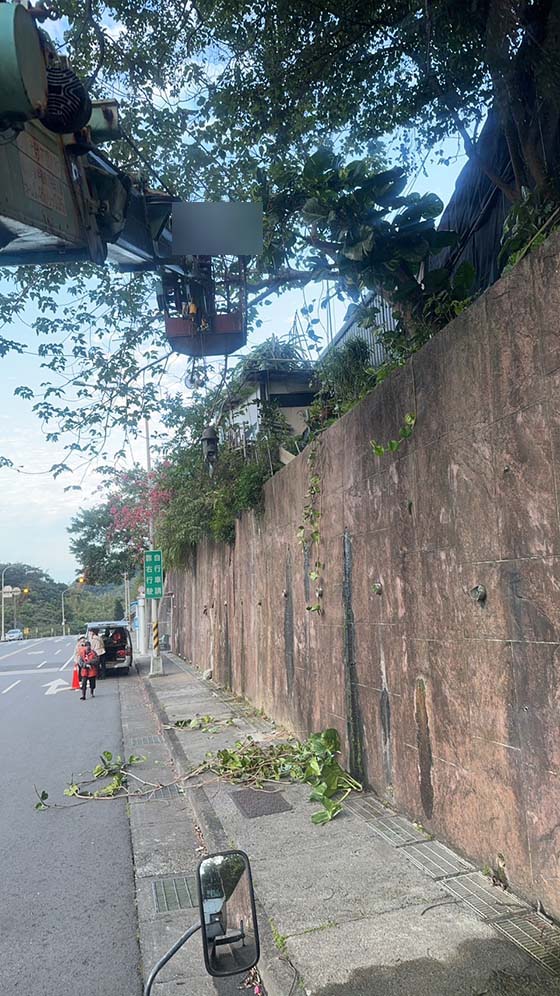 台北市士林區吊車