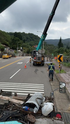 台北市士林區吊車