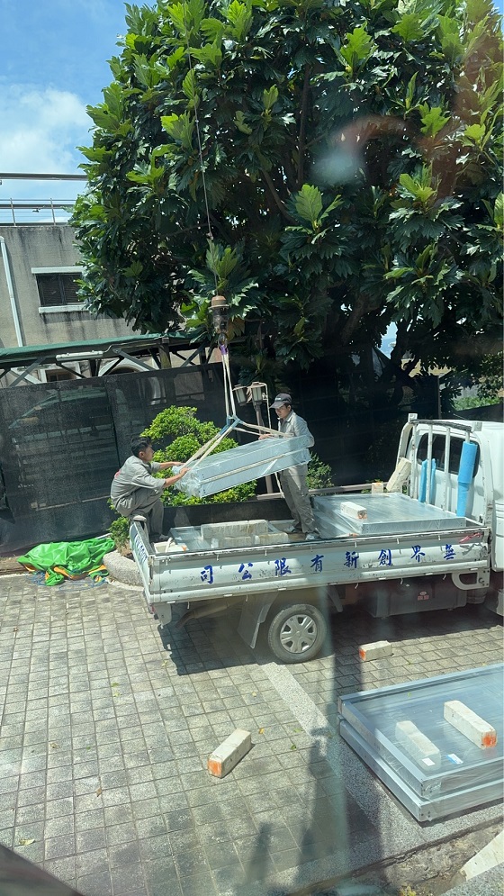 台北市士林區吊車