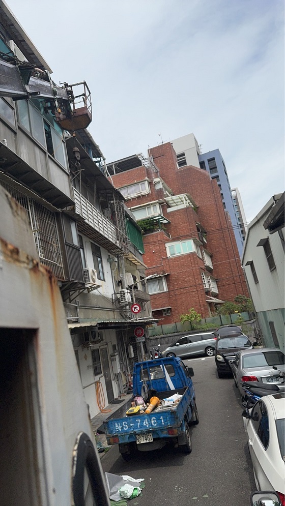 台北市士林區吊車