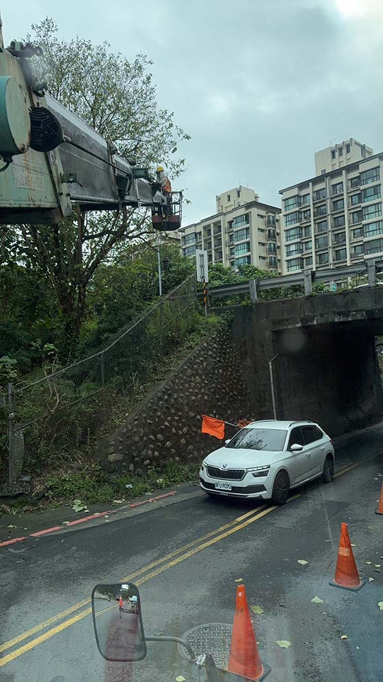 內湖吊車