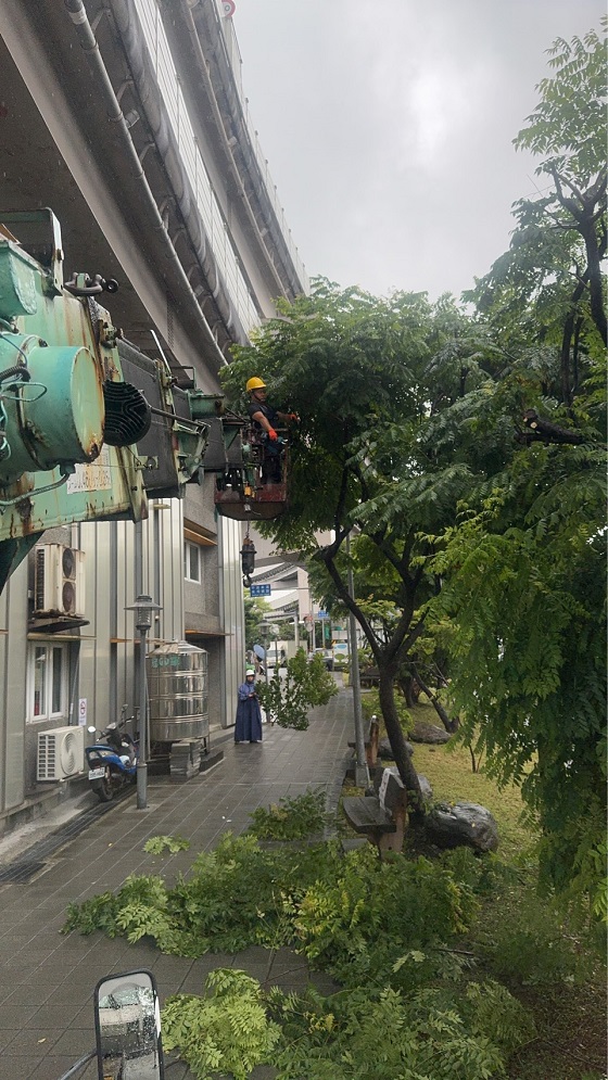 內湖吊車