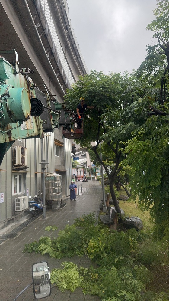 內湖吊車