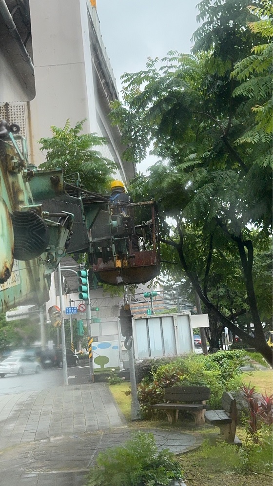 內湖吊車