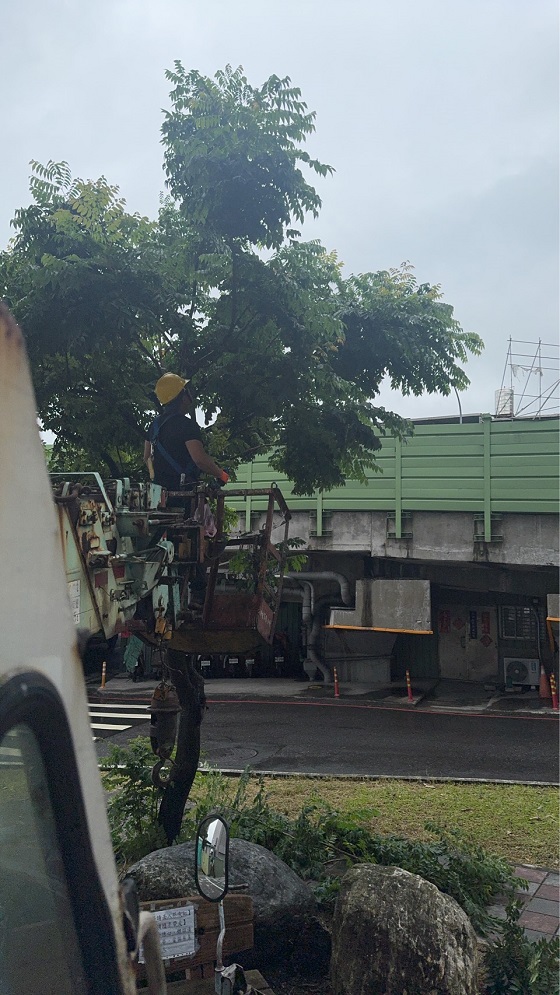 內湖吊車