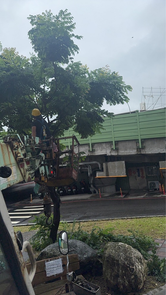 內湖吊車