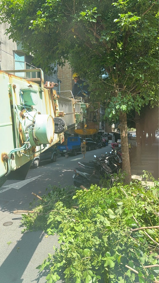 台北市中山區吊車