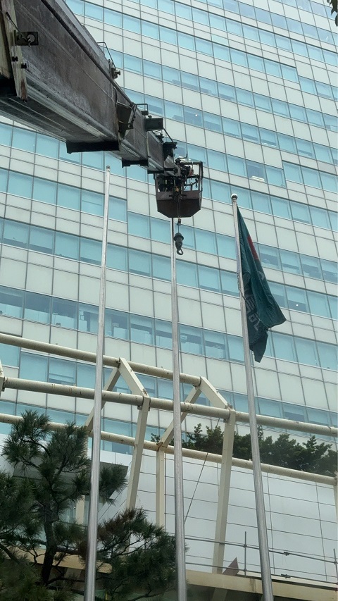 台北市南港區吊車