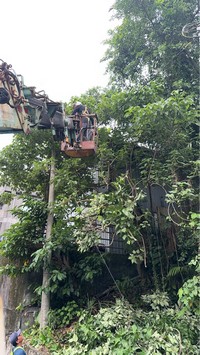 台北市南港區吊車