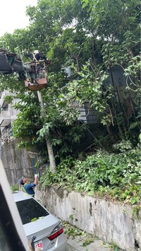 台北市南港區吊車