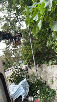 台北市南港區吊車