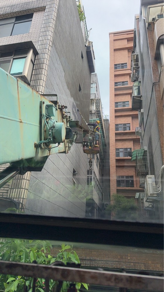 台北市中正區吊車