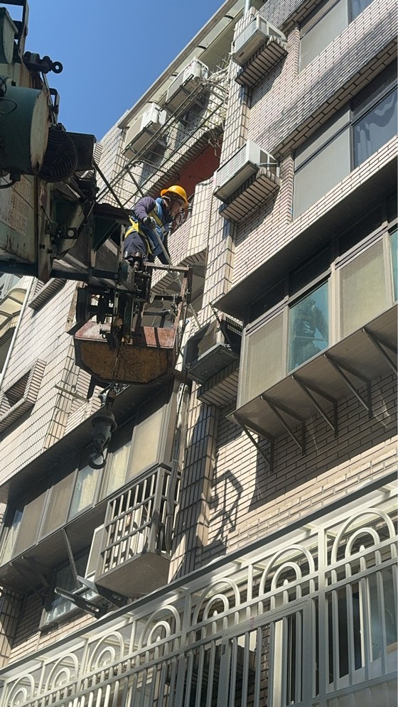 台北市中正區吊車