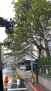 台北市中正區吊車