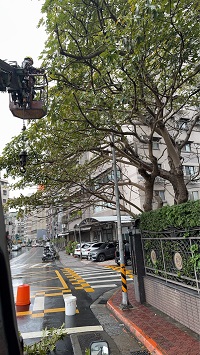 台北市中正區吊車