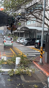台北市中正區吊車