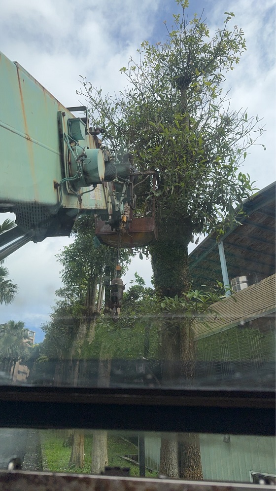 七堵吊車