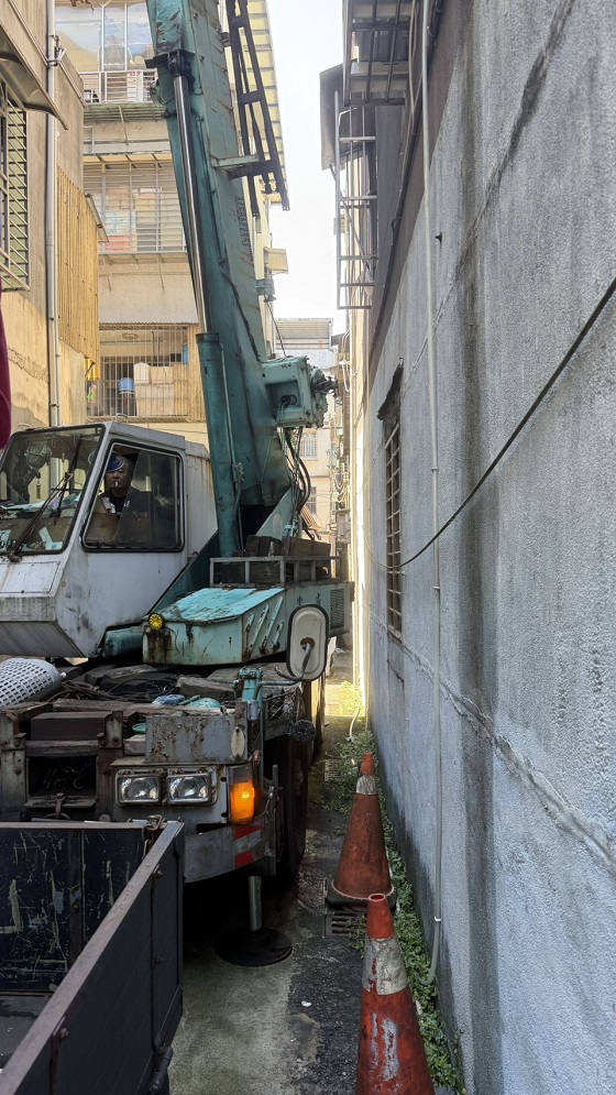 七堵吊車